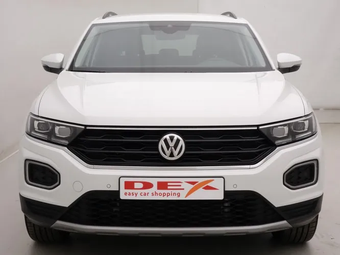 Volkswagen T-Roc 1.5 TSi 150 Design + GPS + Privacy Glass +  Image 2