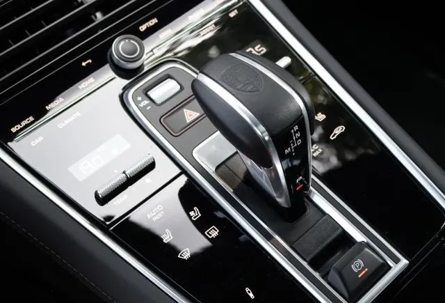 Porsche Panamera Turbo S =SportChrono= Carbon/Sport Design Гаранция Image 8