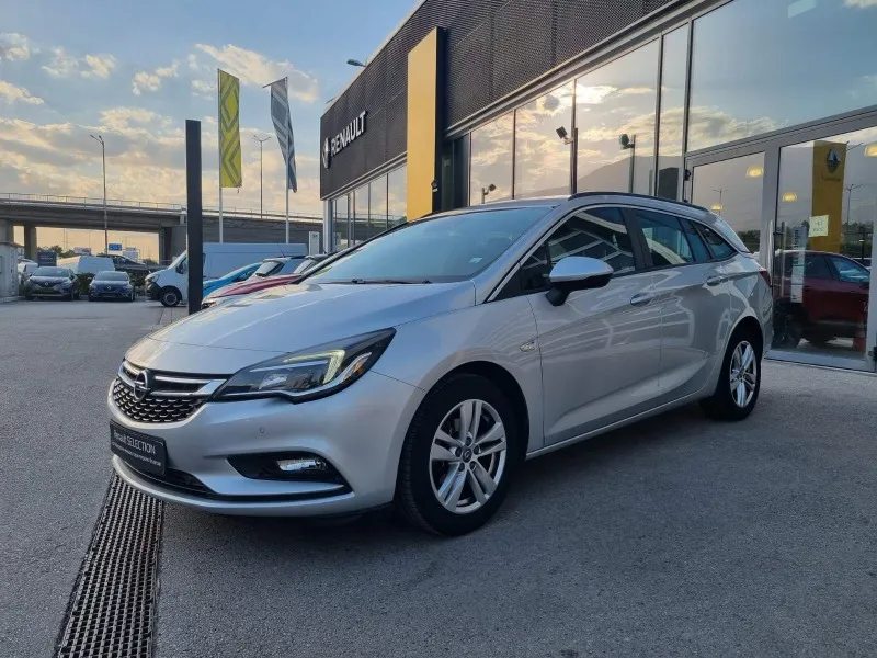 Opel Astra SPORT TOURIER 1.6 Image 1