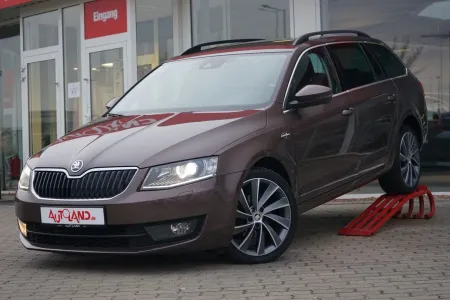 Skoda Octavia Combi 2.0 TDI L&K... 