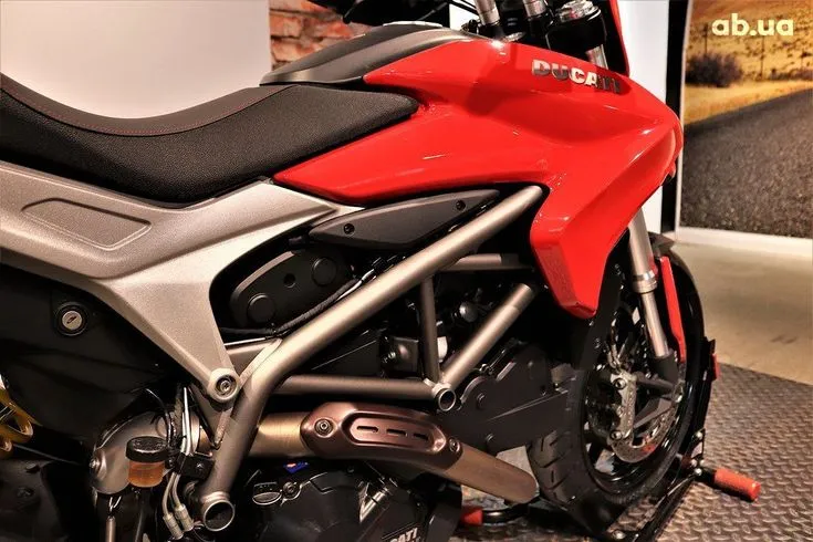 Ducati Hyperstrada Image 5